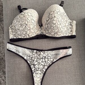 Victoria's Secret Dream Angels lined Demi Black and Cream Lace Bra and Thong